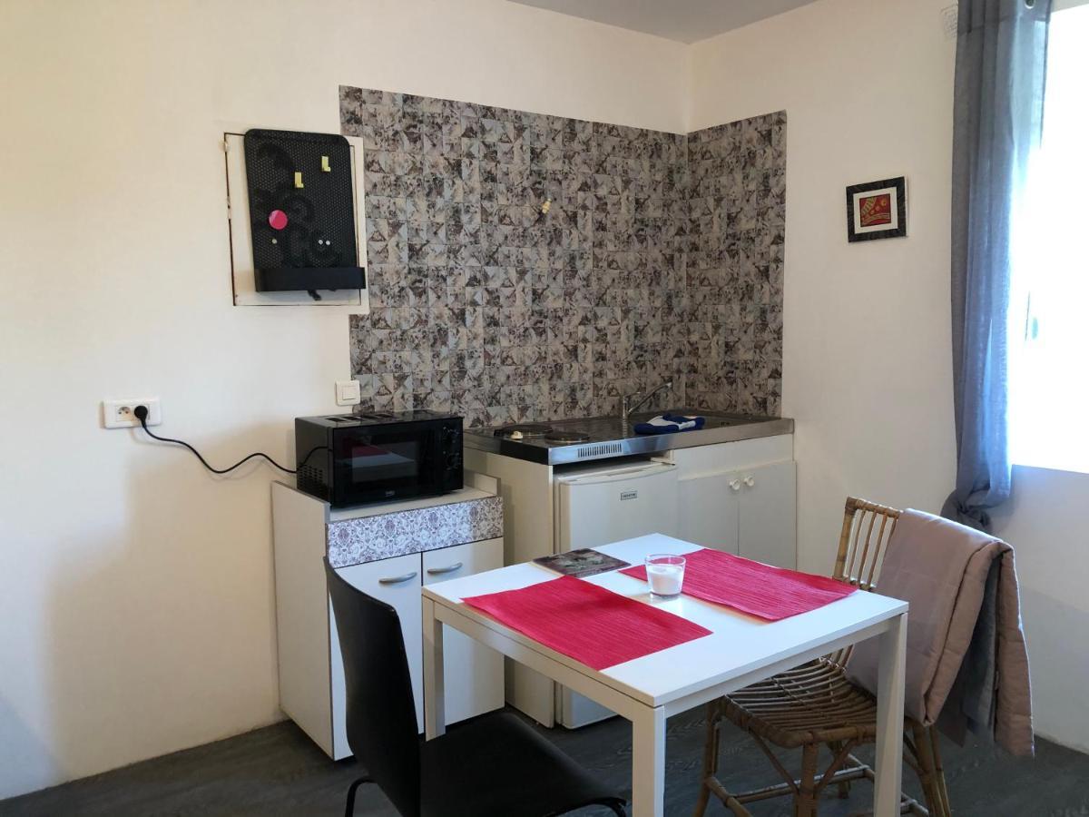 Studio 20 Min De La Mer Ideal Pour Les Deplacements Professionnels Plouaret 외부 사진